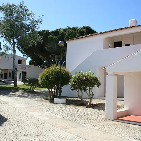 Aldeia Da Falesia