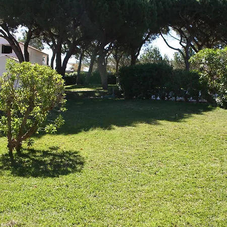 阿尔德亚达法尔西亚酒店 *