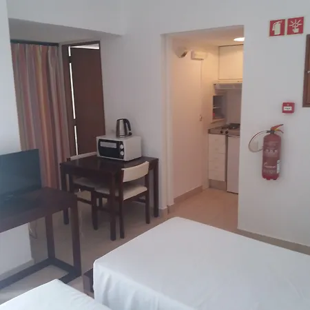 阿尔德亚达法尔西亚酒店 公寓 *